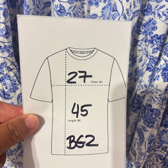 Old Navy Womens Blue White Floral Toile Smocked Tiered Midi Dress NWT Large - Picture 16 of 16